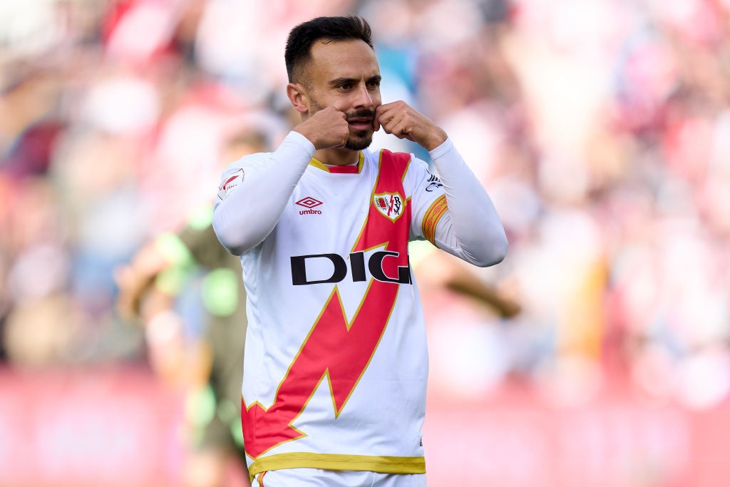 Álvaro García: "El Rayo es de la gente de Vallecas, si lo mueves pierde el espíritu" Álvaro García: "El Rayo es de la gente de Vallecas, si lo mueves pierde el espíritu"