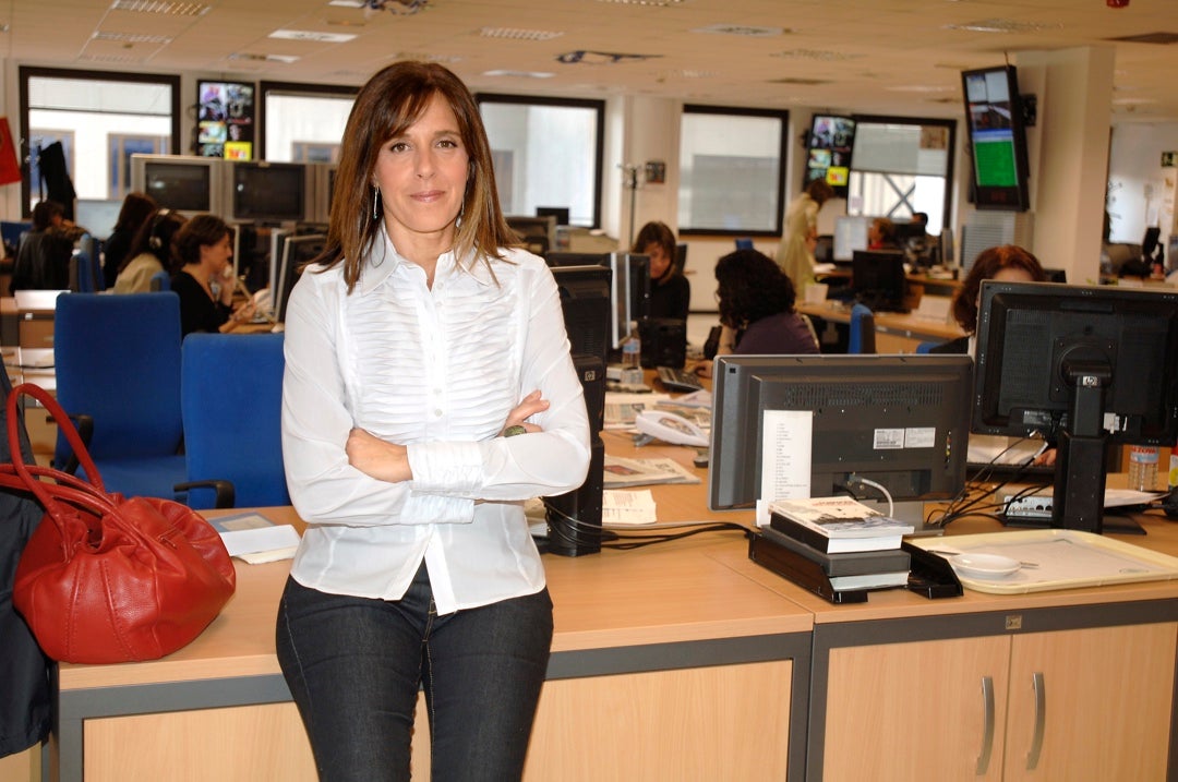 La emotiva despedida de Ana Blanco tras tres décadas en TVE: "Gracias por su confianza" La emotiva despedida de Ana Blanco tras tres décadas en TVE: "Gracias por su confianza"