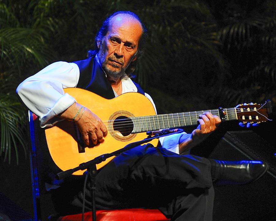 La Justicia reconoce a Paco de Lucía como único autor de 37 obras, incluida "Entre dos aguas" La Justicia reconoce a Paco de Lucía como único autor de 37 obras, incluida "Entre dos aguas"