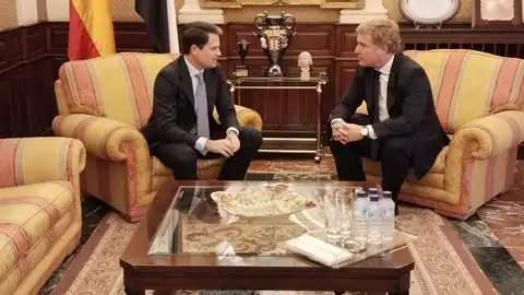 Abel Bautista e Ignacio Gragera, reunidos en el Salón Conquistadores del Ayuntamiento de Badajoz Abel Bautista e Ignacio Gragera, reunidos en el Salón Conquistadores del Ayuntamiento de Badajoz