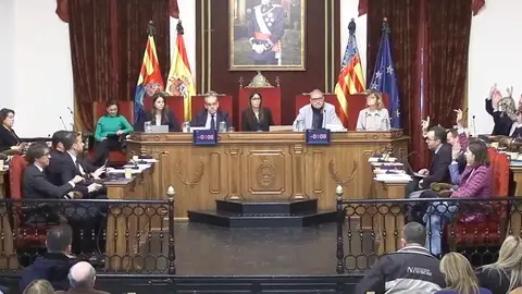 Pleno del Ayuntamiento de Elche del mes de febrero. Pleno del Ayuntamiento de Elche del mes de febrero.