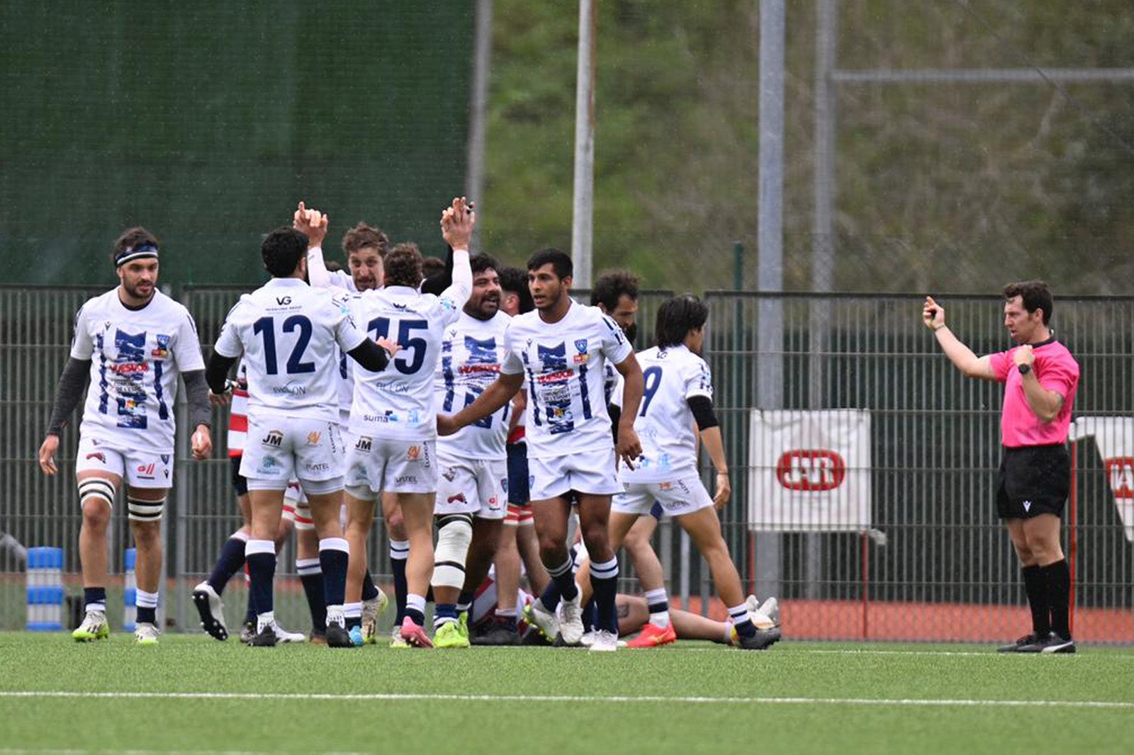 El Huesitos la Vila logra una importante victoria frente al Unibilbao (12-38) El Huesitos la Vila logra una importante victoria frente al Unibilbao (12-38)