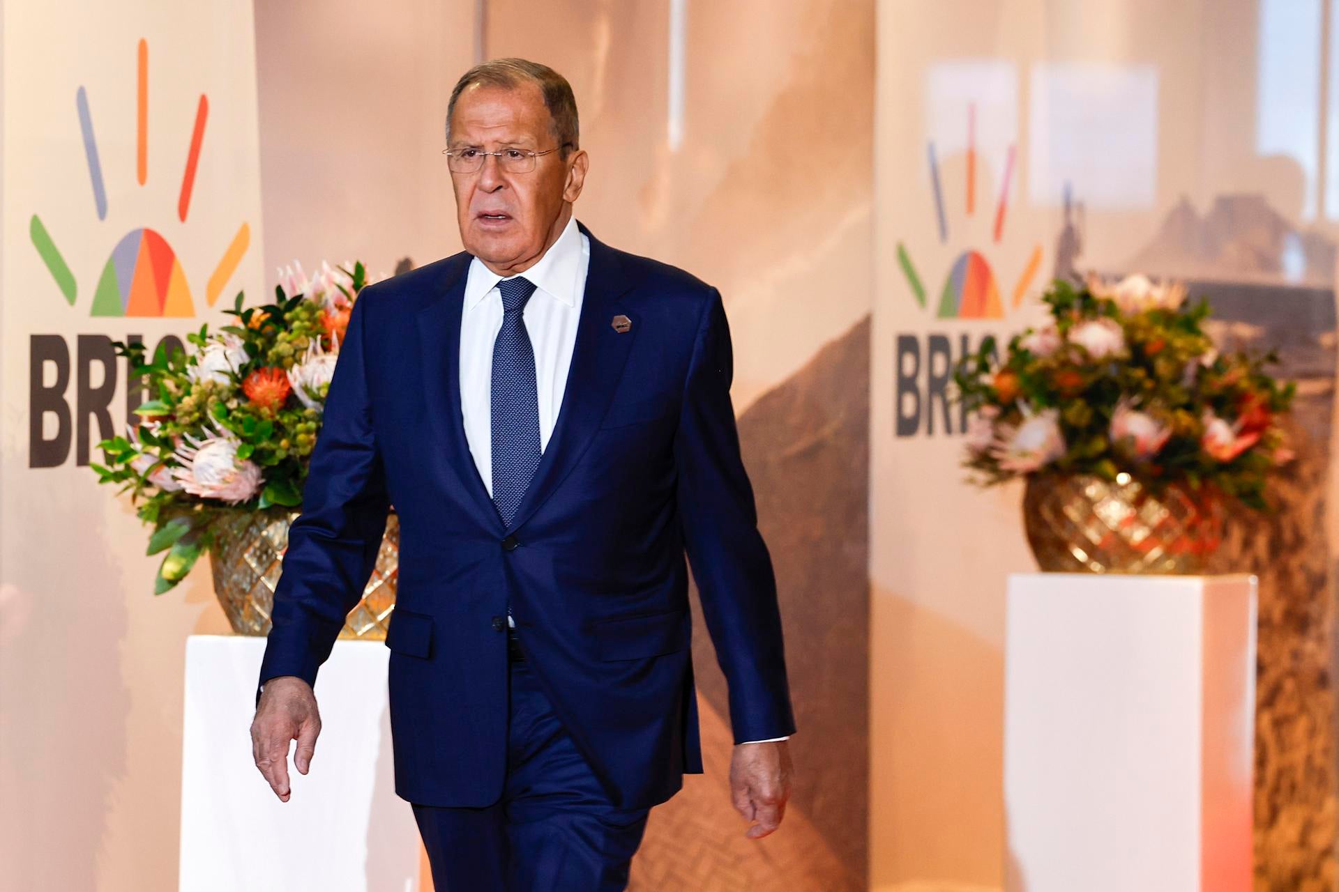 Rusia advierte a la OTAN sobre su apoyo a Ucrania: "Sería una decisión suicida" Rusia advierte a la OTAN sobre su apoyo a Ucrania: "Sería una decisión suicida"