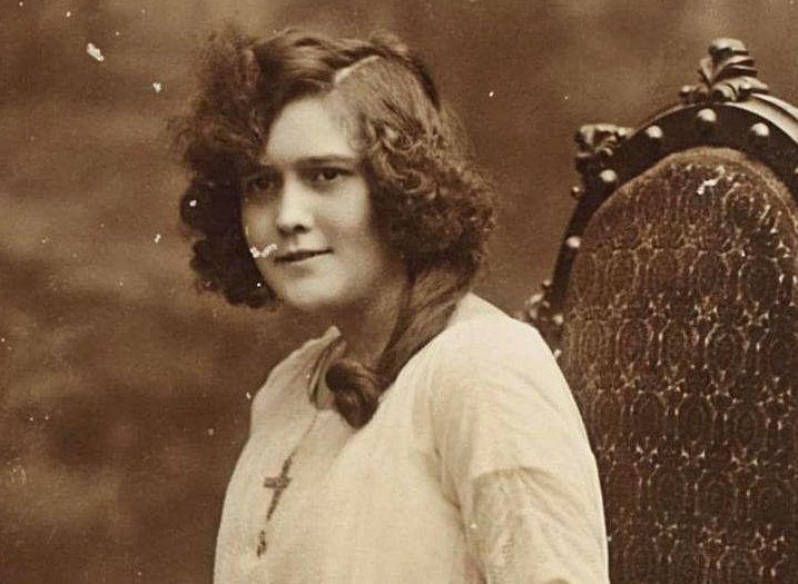 Damiana Zaragoza, la "vilera" , la médica colegiada más antigua del Colegio de Médicos de Alicante Damiana Zaragoza, la "vilera" , la médica colegiada más antigua del Colegio de Médicos de Alicante
