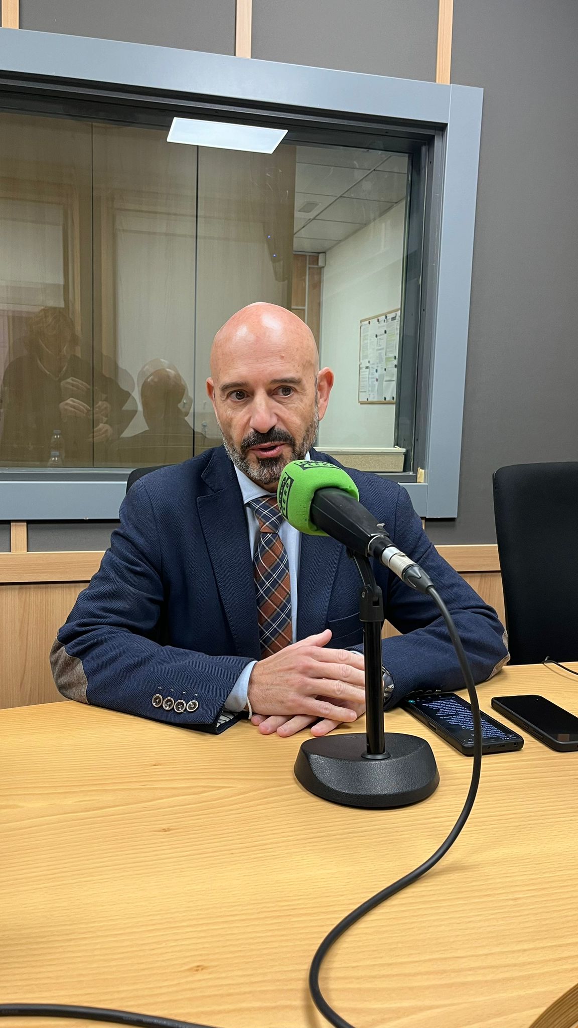 Javier Salas: "Las mismas instituciones que critican, no aportan soluciones a la movilidad" Javier Salas: "Las mismas instituciones que critican, no aportan soluciones a la movilidad"