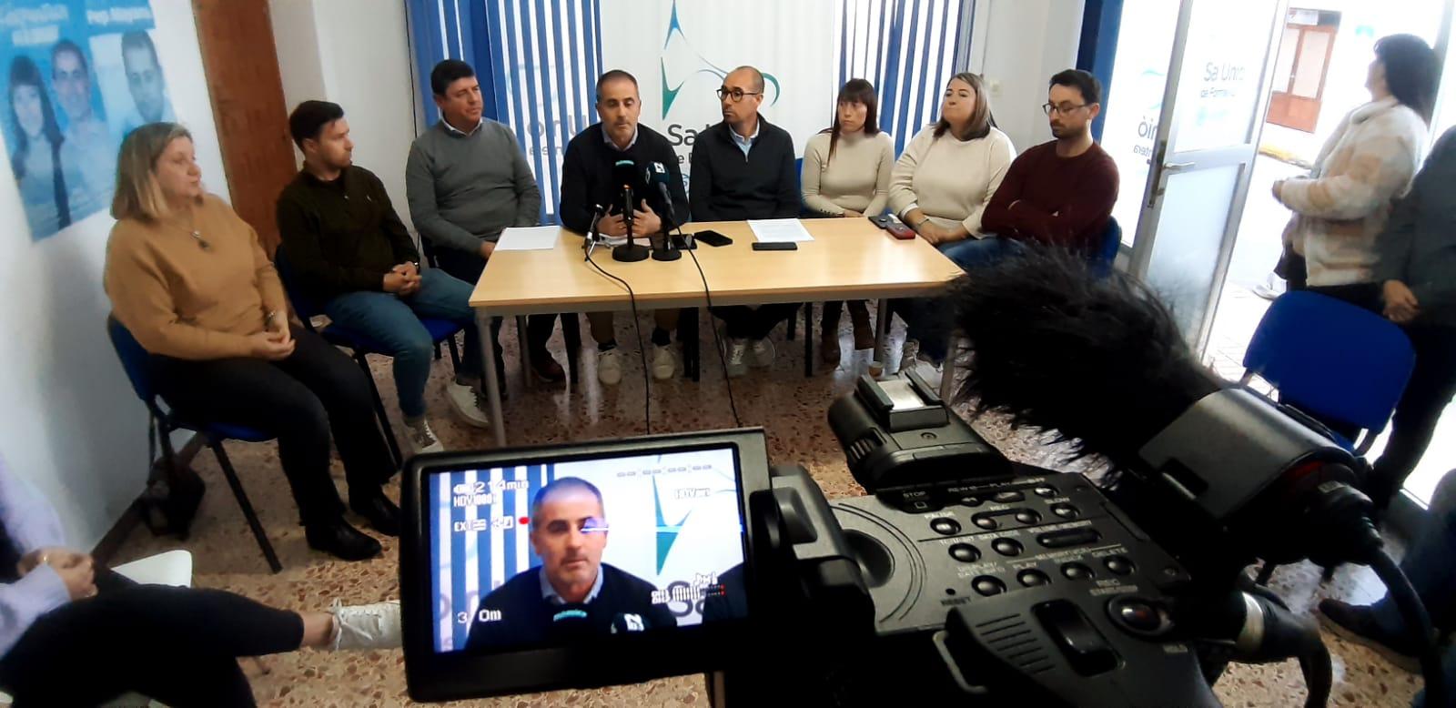 Sa Unió habla públicamente por primera vez de una moción de censura contra el presidente de Formentera Llorenç Córdoba Sa Unió habla públicamente por primera vez de una moción de censura contra el presidente de Formentera Llorenç Córdoba