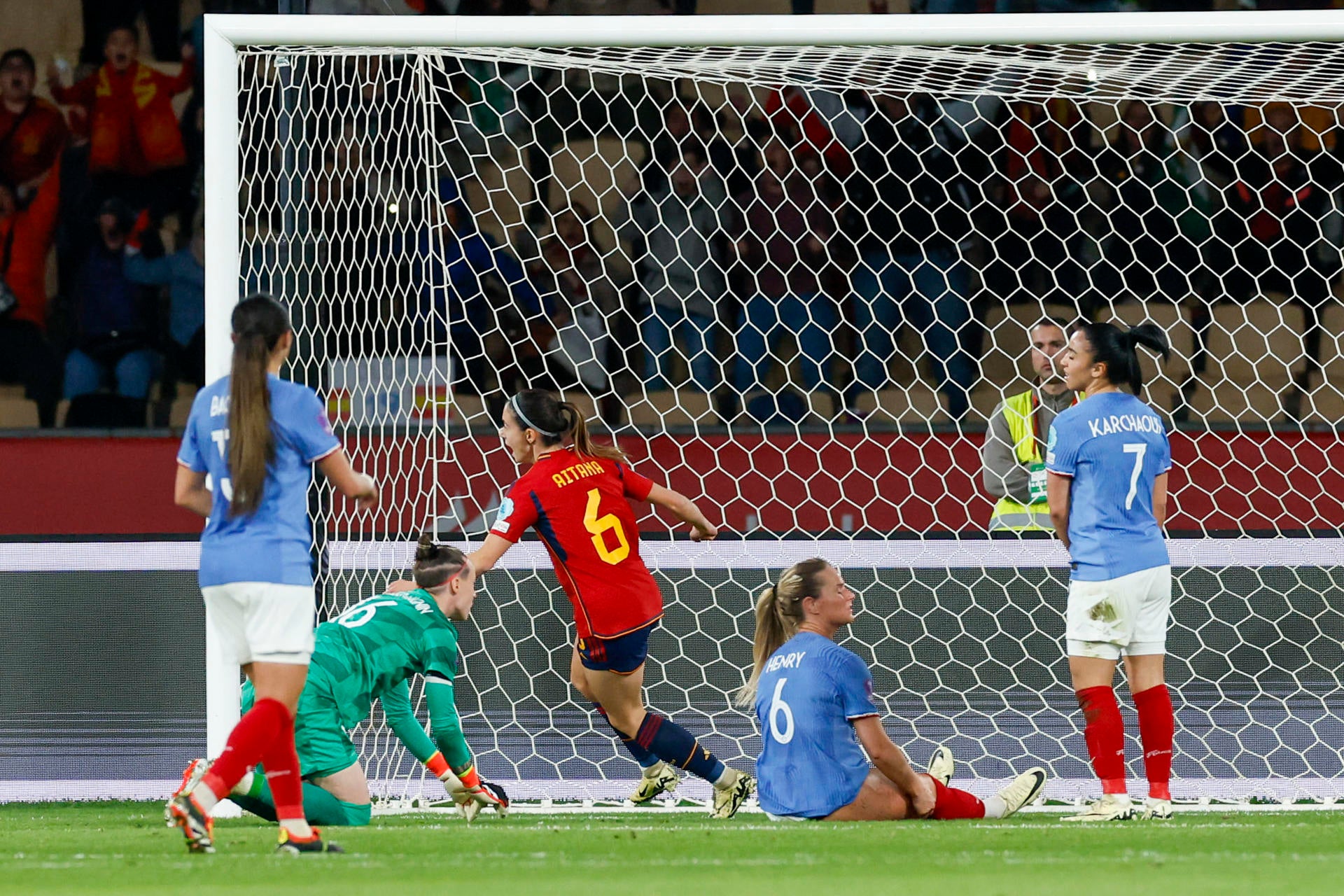 España conquista la Nations League ante Francia y sigue haciendo historia España conquista la Nations League ante Francia y sigue haciendo historia