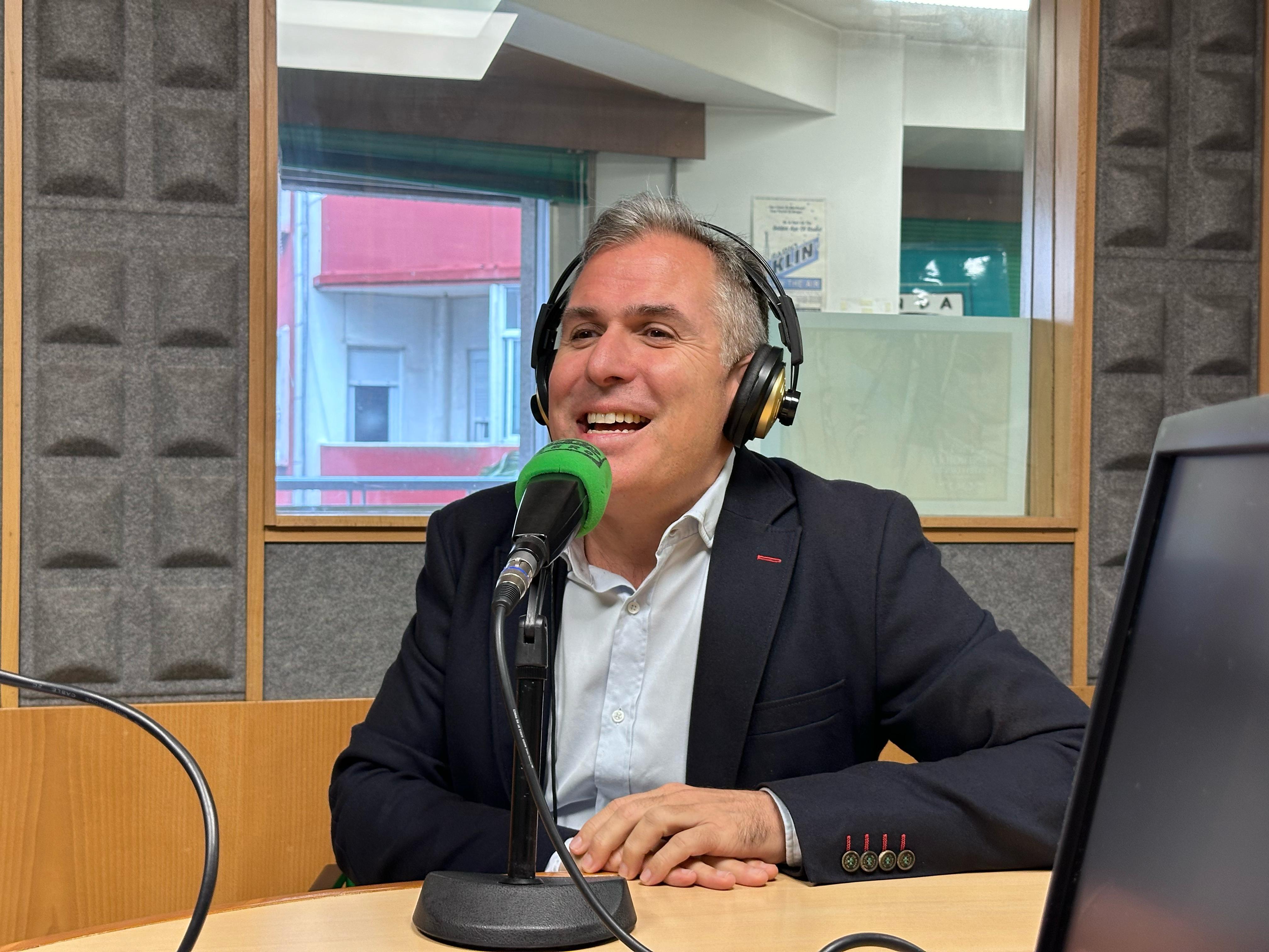 Domínguez: "No puedo tener ningún tipo de relación con el PSOE después de los insultos a Pepa Pardo en el pleno" Domínguez: "No puedo tener ningún tipo de relación con el PSOE después de los insultos a Pepa Pardo en el pleno"