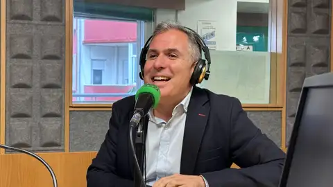 Rafa Dominguez, portavoz del Partido Popular en Pontevedra Entrevista en Más de Uno Pontevedra