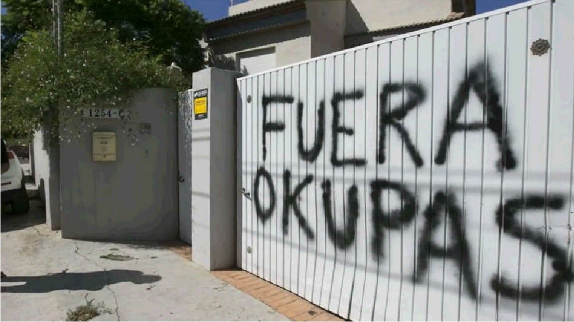 Sin noticias de la unidad “anti-okupaciones” de la Policía Local anunciada hace más de siete meses por Catalá Sin noticias de la unidad “anti-okupaciones” de la Policía Local anunciada hace más de siete meses por Catalá