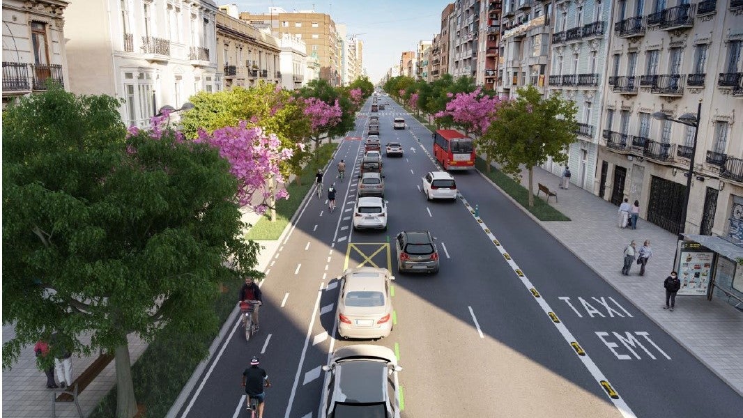 Catalá renuncia a transformar la avenida del Puerto en un paseo al mar Catalá renuncia a transformar la avenida del Puerto en un paseo al mar