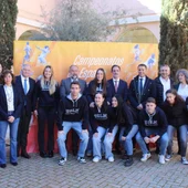 Autoridades y algunos deportistas de la UCLM Autoridades y algunos deportistas de la UCLM