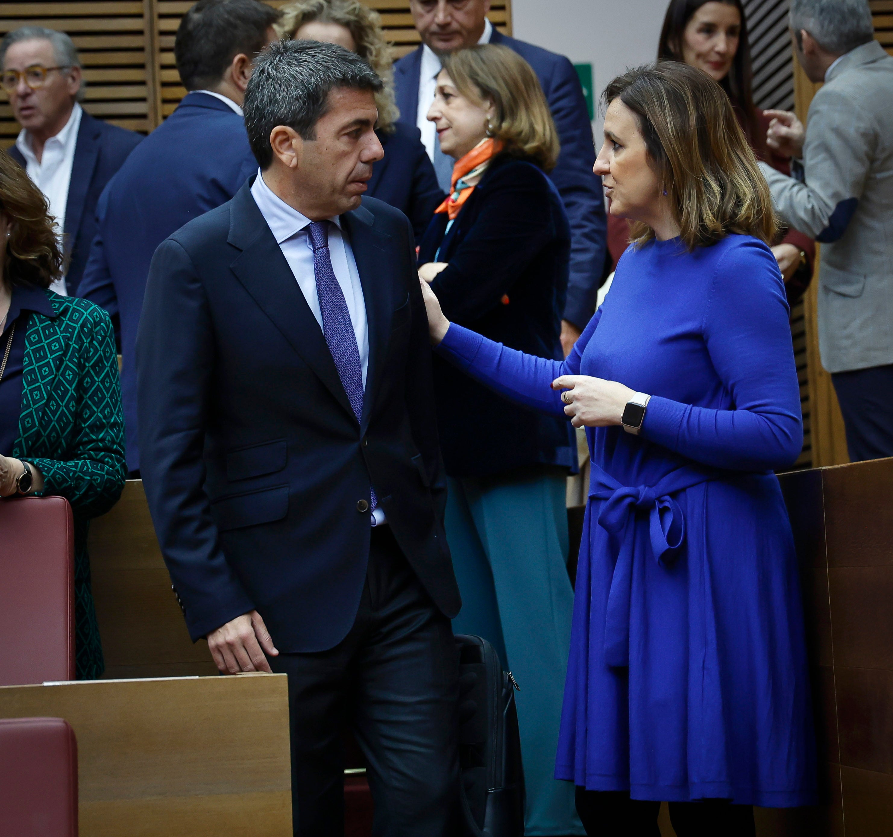 Los afectados por el incendio de Campanar empiezan a recibir las primeras ayudas del Consell Los afectados por el incendio de Campanar empiezan a recibir las primeras ayudas del Consell