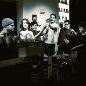La plantilla de baristas de 'Despiertoo', una cafetería granadina galardonada como una de las 61 mejores de España 