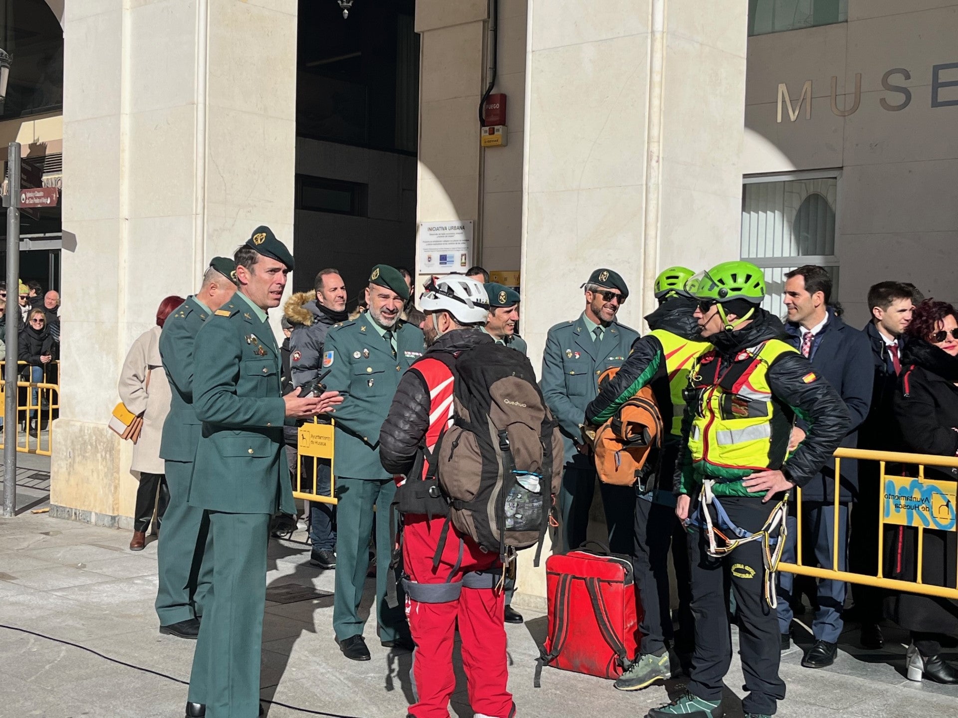 Exhibición aérea de los GREIM en el centro de Huesca Exhibición aérea de los GREIM en el centro de Huesca