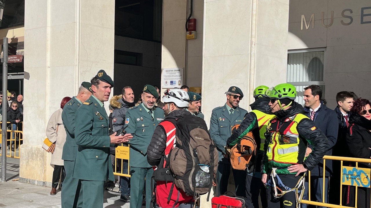Exhibición aérea de los GREIM en el centro de Huesca | Onda Cero Radio