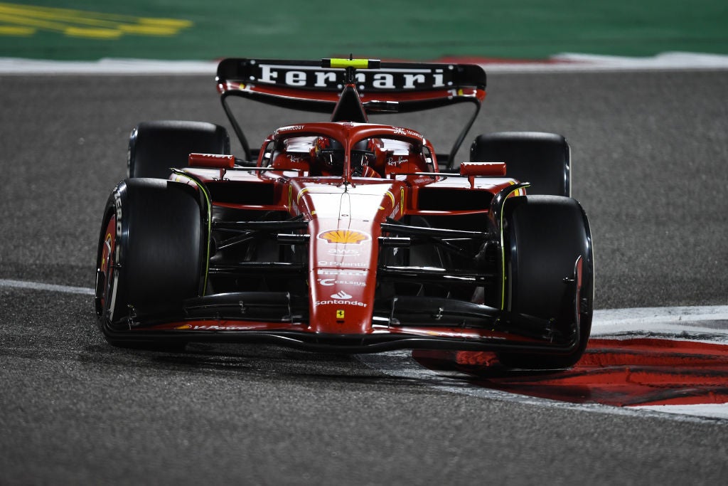 Un brillante Carlos Sainz sube al podio en un nuevo paseo de Verstappen Un brillante Carlos Sainz sube al podio en un nuevo paseo de Verstappen