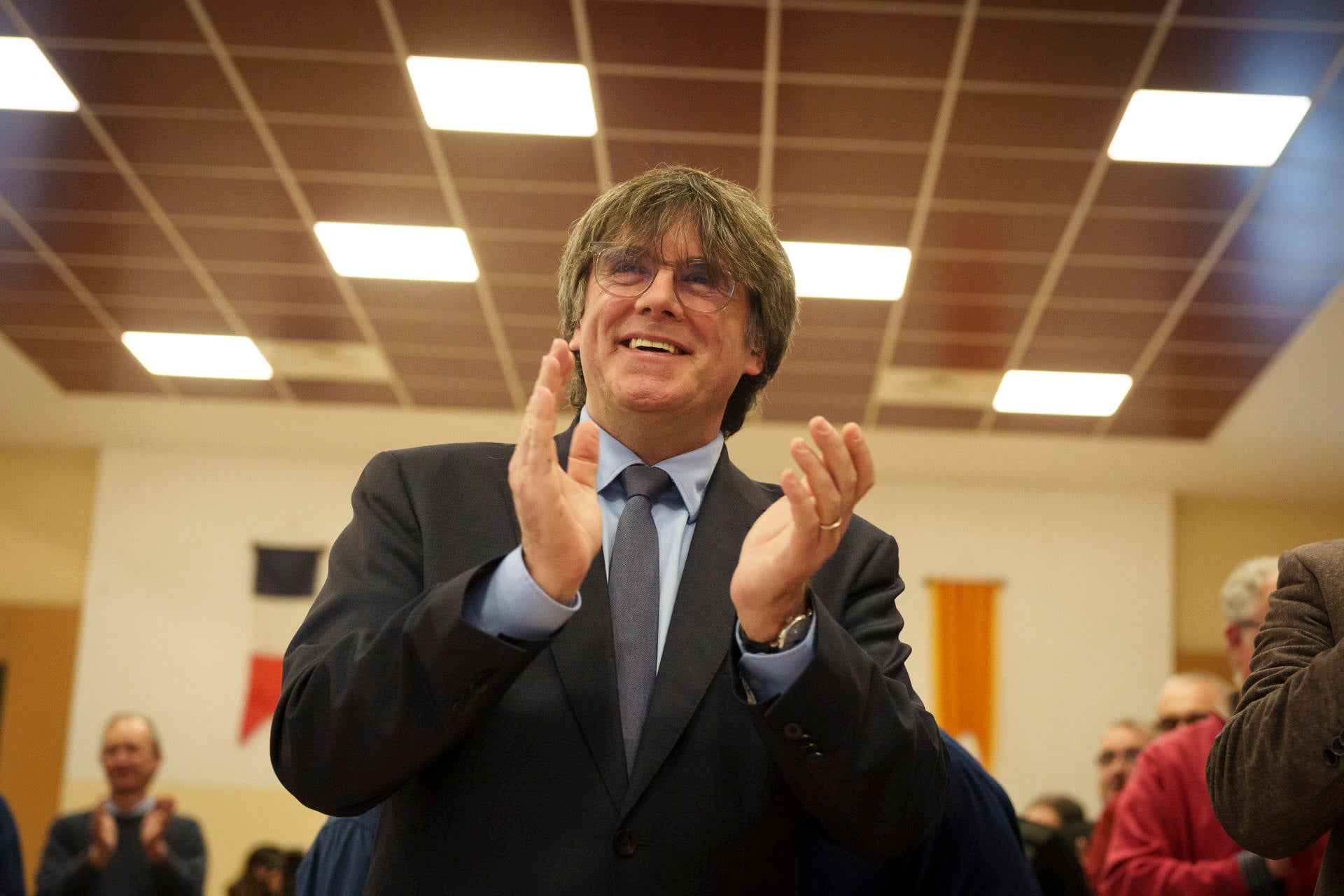 Junts insiste en la "amnistía total" a un PSOE que aplaude el informe de la Comisión de Venecia sobre la ley Junts insiste en la "amnistía total" a un PSOE que aplaude el informe de la Comisión de Venecia sobre la ley