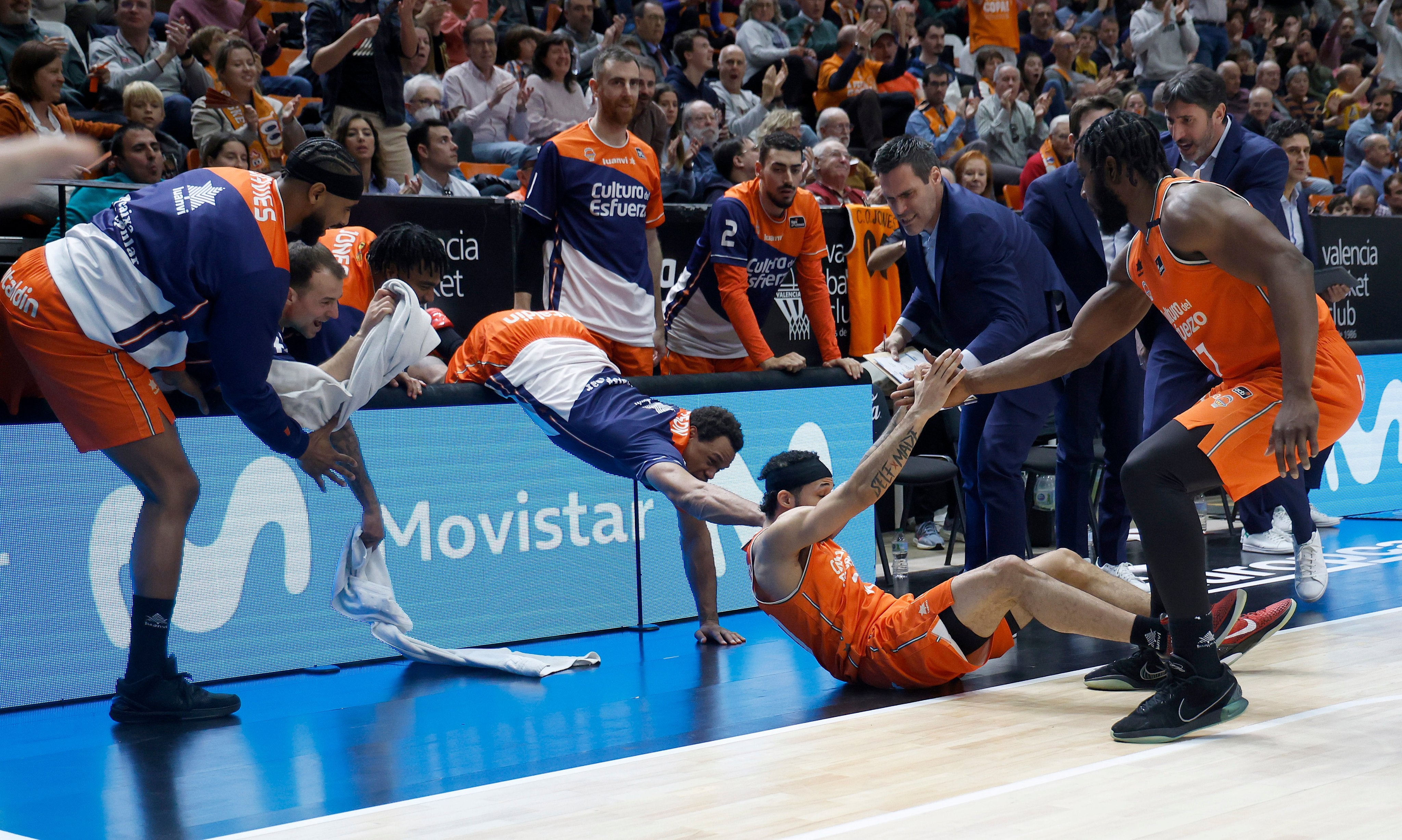 Los taronja suman una importante victoria para recuperar sensaciones Los taronja suman una importante victoria para recuperar sensaciones