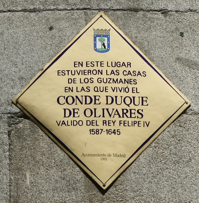 Por las "Casas de los Guzmanes" Por las "Casas de los Guzmanes"