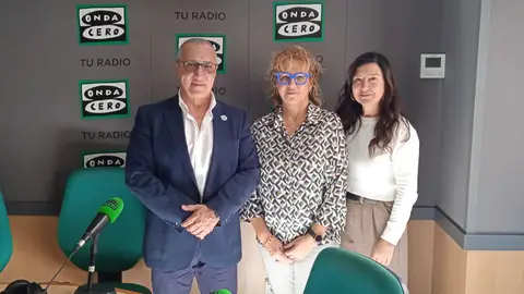 Juan José Tirado y Monserrat Angulo con Mayte Vilaseca Juan José Tirado y Monserrat Angulo con Mayte Vilaseca