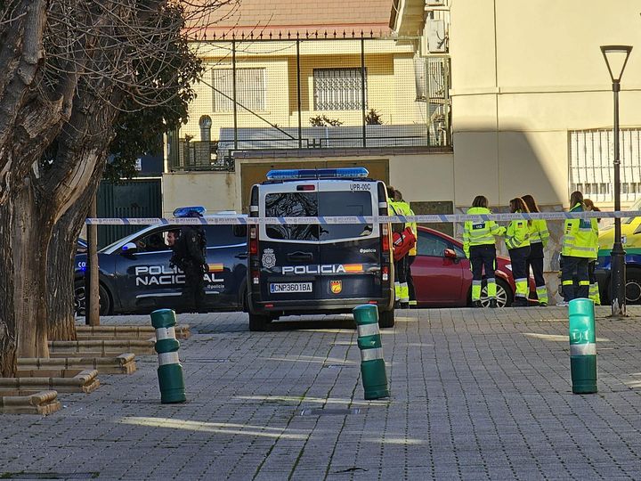 Detenido el hombre atrincherado en una vivienda de la capital Detenido el hombre atrincherado en una vivienda de la capital