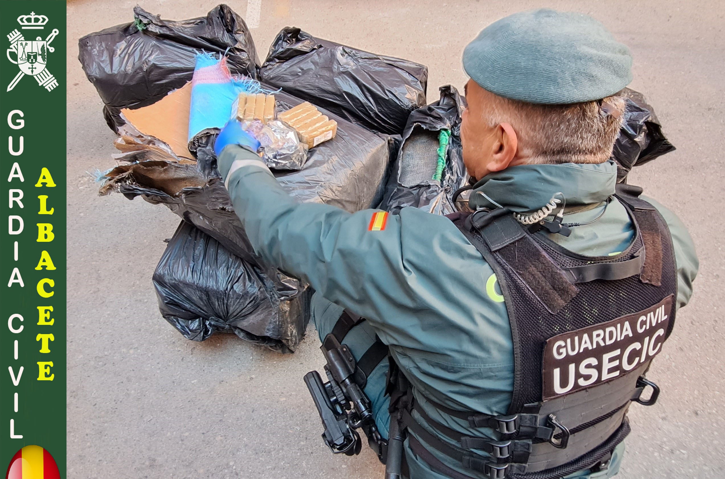 Un detenido por transportar 280 kilos de droga en el interior del vehículo que conducía Un detenido por transportar 280 kilos de droga en el interior del vehículo que conducía