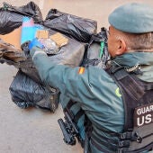 Un detenido por transportar 280 kilos de droga en el interior del vehículo que conducía