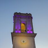 Bolulla ilumina en violeta el campanario de su iglesia para conmemorar el 8M