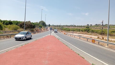 Carretera V-405 a su paso por Montserrat