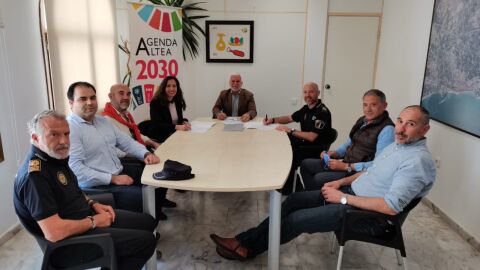Imagen de archivo del exalcalde de Altea, el concejal de Personal y el intendente Jefe que ha promovido la denuncia por prevaricación Imagen de archivo del exalcalde de Altea, el concejal de Personal y el intendente Jefe que ha promovido la denuncia por prevaricación