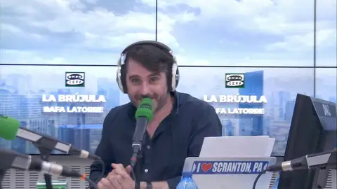 El monólogo de las ocho: "Cuanto más humillante es la cesión, más grandilocuente ha de ser la propaganda" El monólogo de las ocho: "Cuanto más humillante es la cesión, más grandilocuente ha de ser la propaganda"