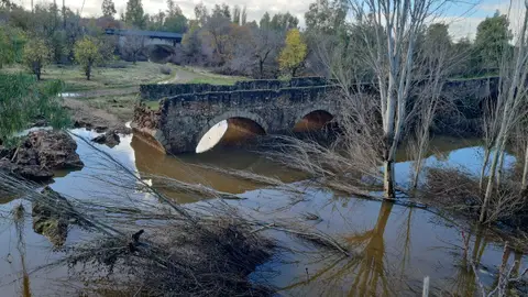 El PSOE de Badajoz pide a Gragera que aclare con Guardiola inversiones en la riada y puente Cantillana El PSOE de Badajoz pide a Gragera que aclare con Guardiola inversiones en la riada y puente Cantillana