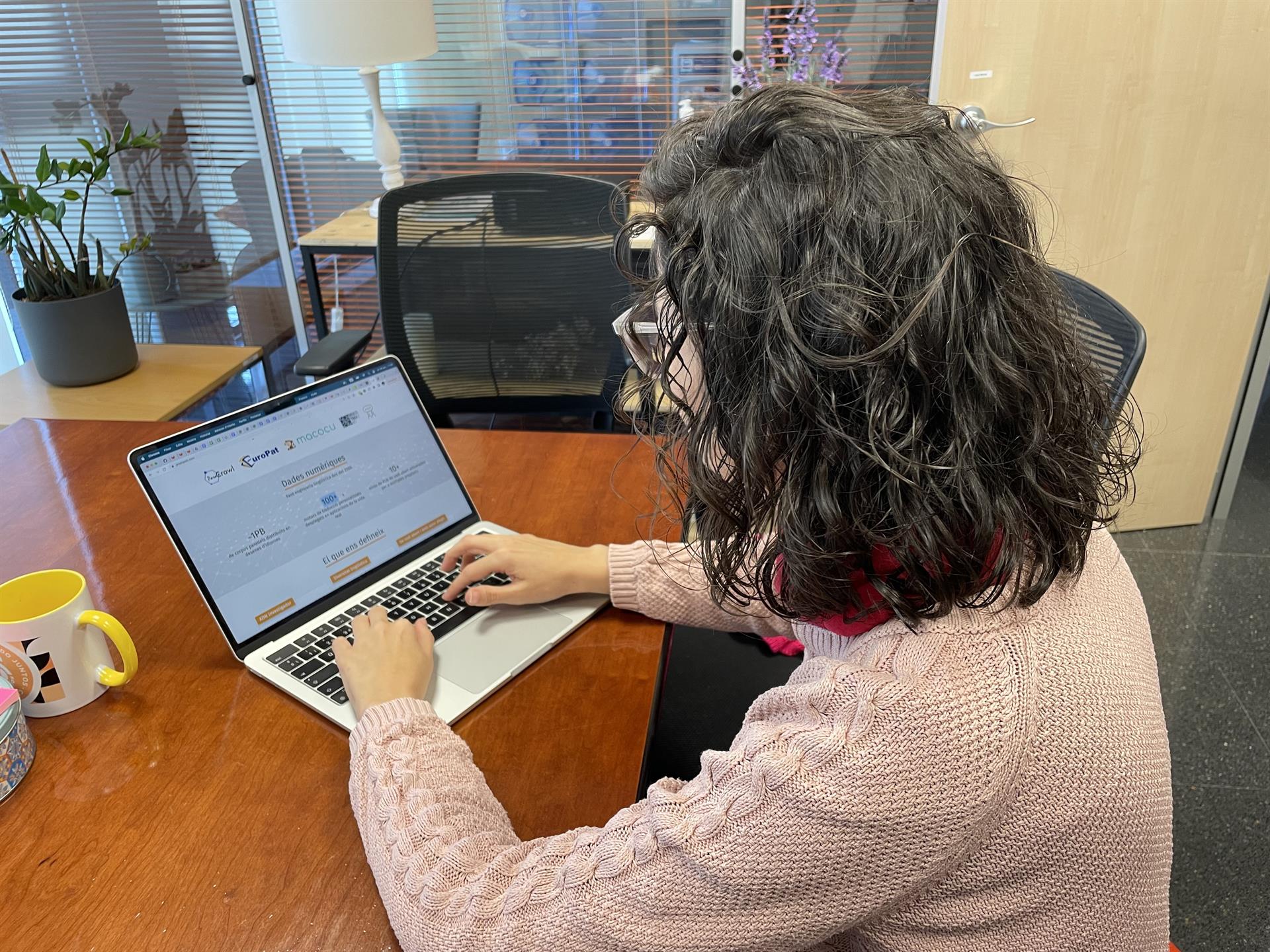 Una empresa de la UMH de Elche participa en un proyecto europeo para crear un banco de información masivo y de uso libre Una empresa de la UMH de Elche participa en un proyecto europeo para crear un banco de información masivo y de uso libre