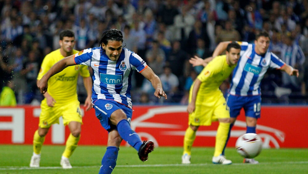 Falcao anota ante el Villarreal 