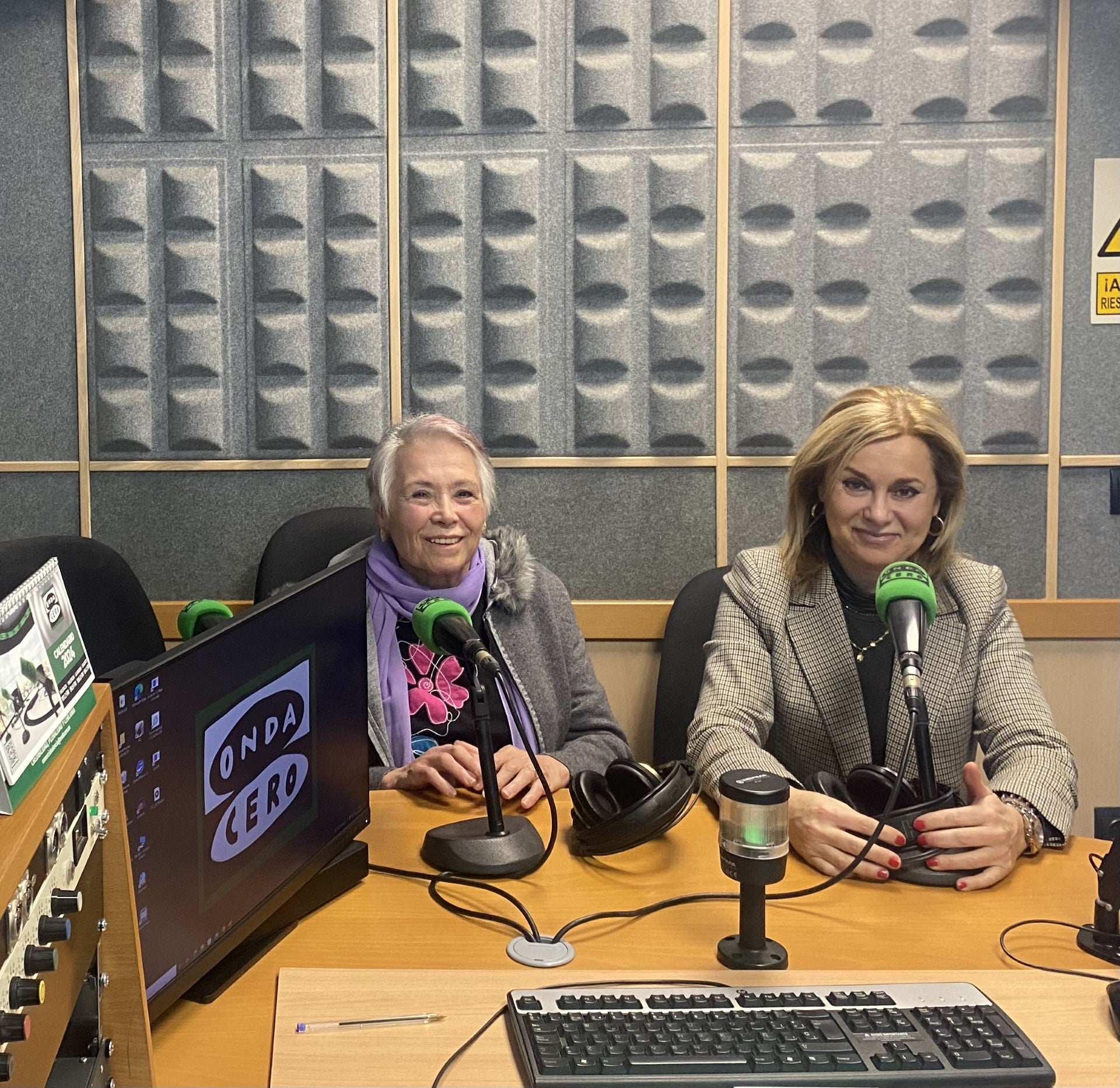 Ana Mellado, primera mujer celadora del departamento de salud de Sagunto y periodista Ana Mellado, primera mujer celadora del departamento de salud de Sagunto y periodista