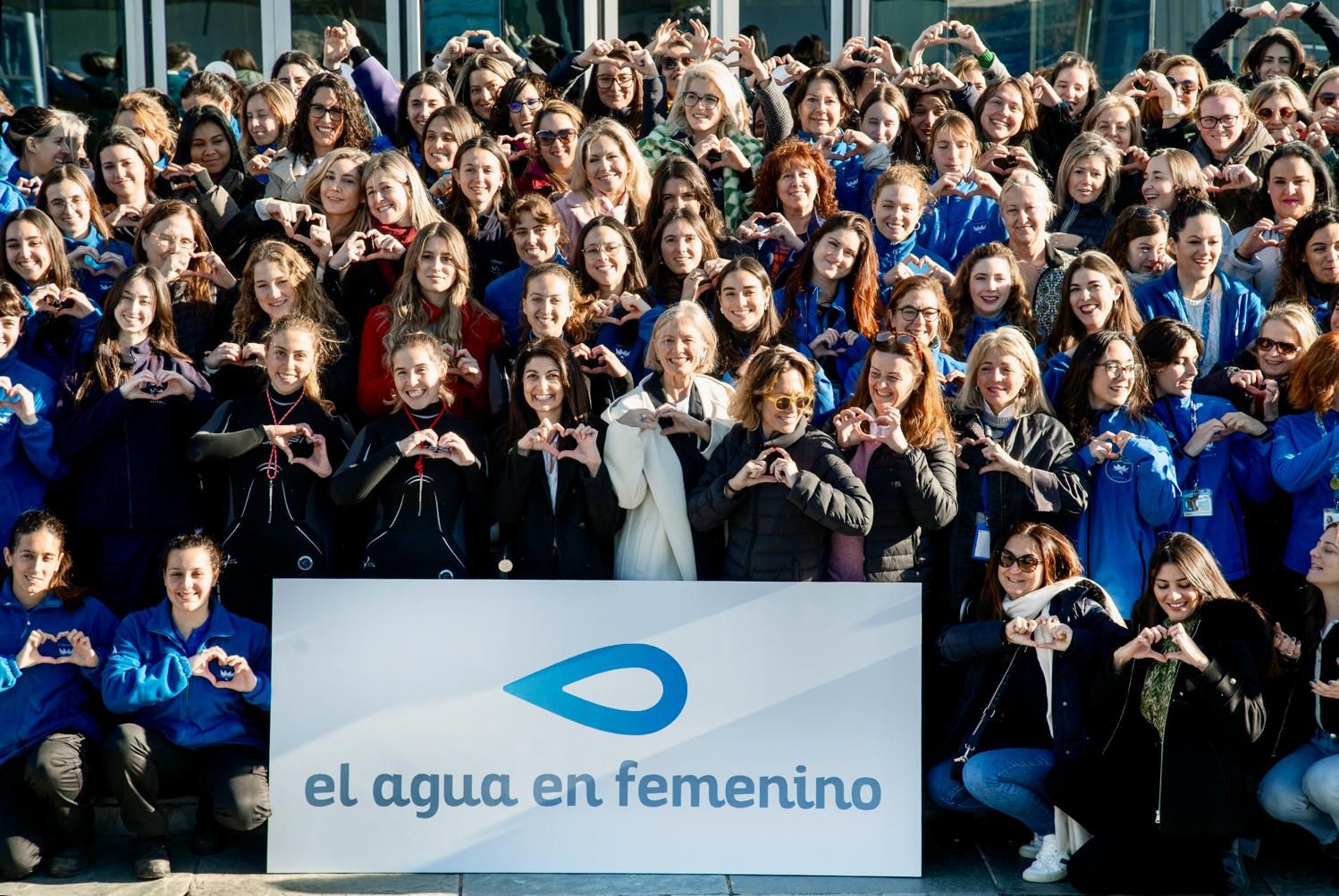 Global Omnium reúne la mayor concentración de Mujeres en “El Agua en Femenino” por el 8M Global Omnium reúne la mayor concentración de Mujeres en “El Agua en Femenino” por el 8M