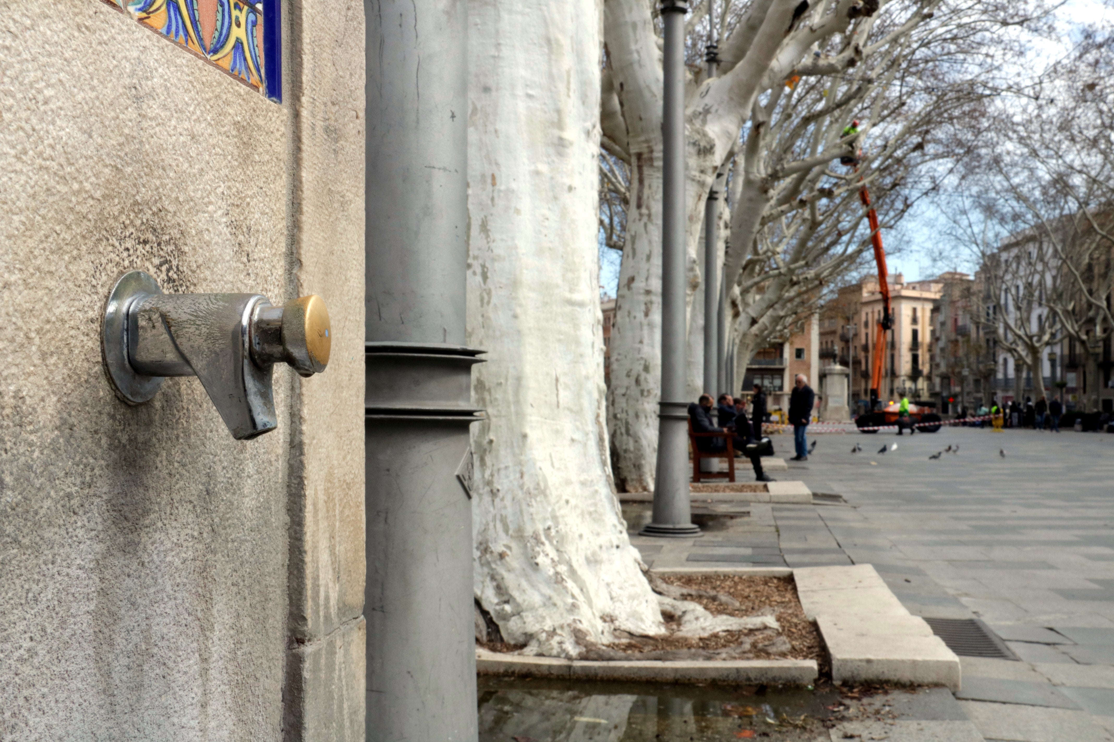 Set municipis de Barcelona reduexien la pressió de l'aigua Set municipis de Barcelona reduexien la pressió de l'aigua
