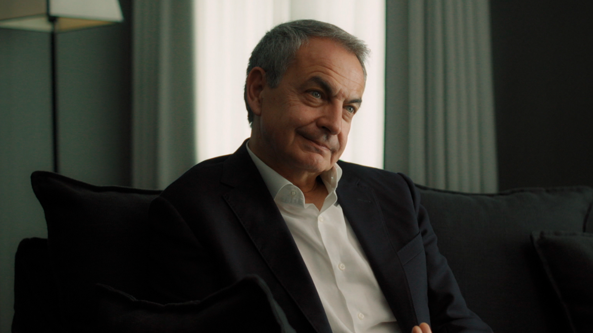Zapatero sostiene que la amnistía es "un mandato electoral" como para él fue la retirada de las tropas de Irak Zapatero sostiene que la amnistía es "un mandato electoral" como para él fue la retirada de las tropas de Irak