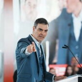 El presidente del Gobierno, Pedro Sánchez, en un acto del PSOE por el 20 aniversario del Gobierno de Zapatero 