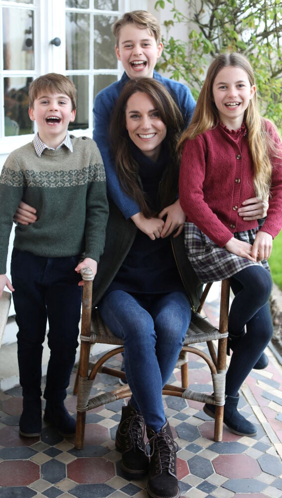 Imagen difundida por el Palacio de Kensington de la princesa Kate Middleton 