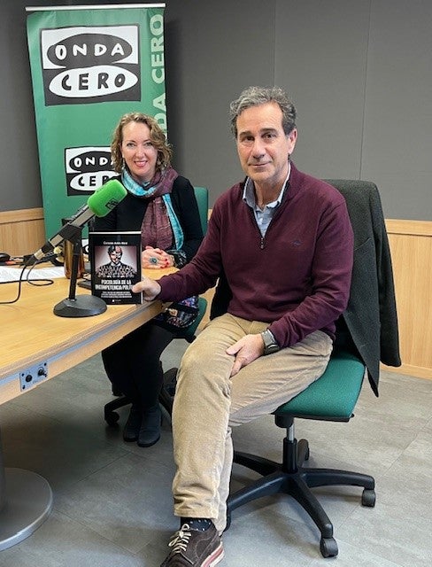 Gonzalo Adán, director del IBES y escritor: "Nos hemos acostumbrado a que los políticos mientan" Gonzalo Adán, director del IBES y escritor: "Nos hemos acostumbrado a que los políticos mientan"