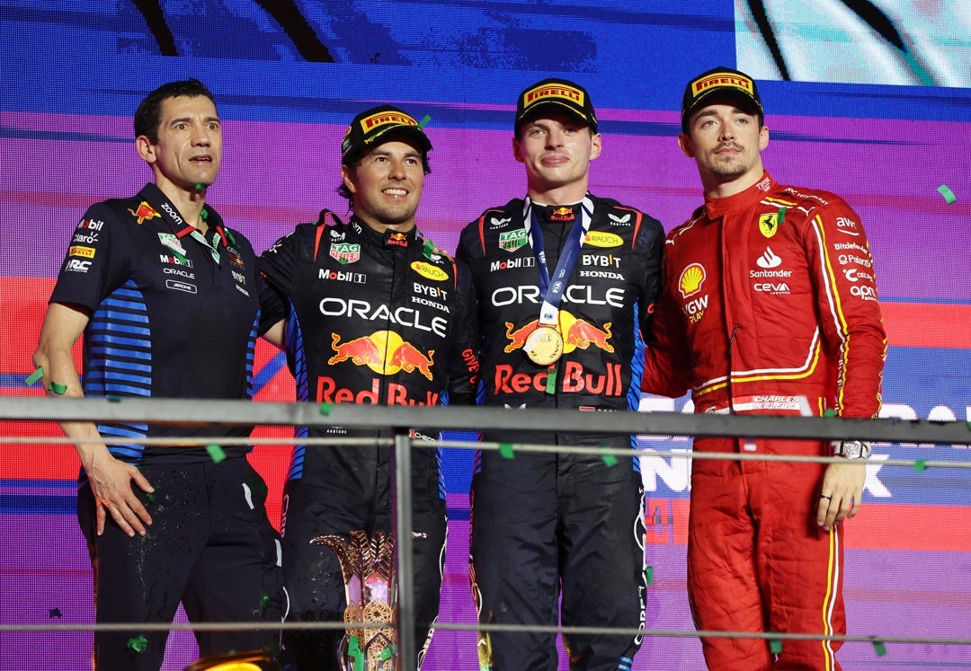 Verstappen gana por delante de 'Checo' y Alonso acaba quinto en Yeda Verstappen gana por delante de 'Checo' y Alonso acaba quinto en Yeda