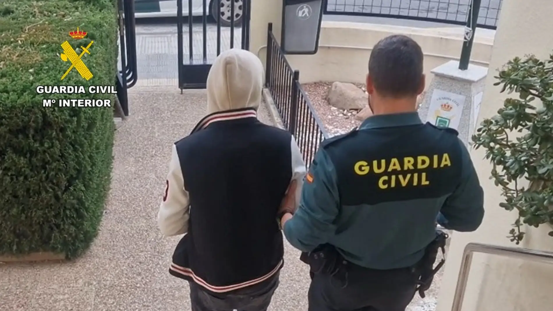 La Guardia Civil detiene a un joven por robo con fuerza en Calp