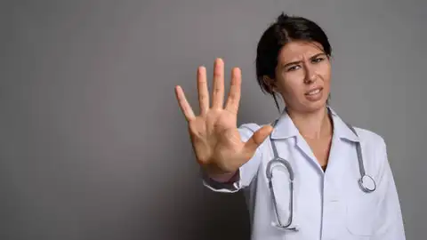 Agresiones a médicos Agresiones a médicos