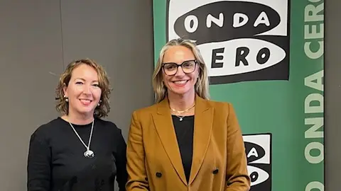 La presidenta de FEHM, María Frontera, en Onda Cero Mallorca, junto a Elka Dimitrova La presidenta de FEHM, María Frontera, en Onda Cero Mallorca, junto a Elka Dimitrova