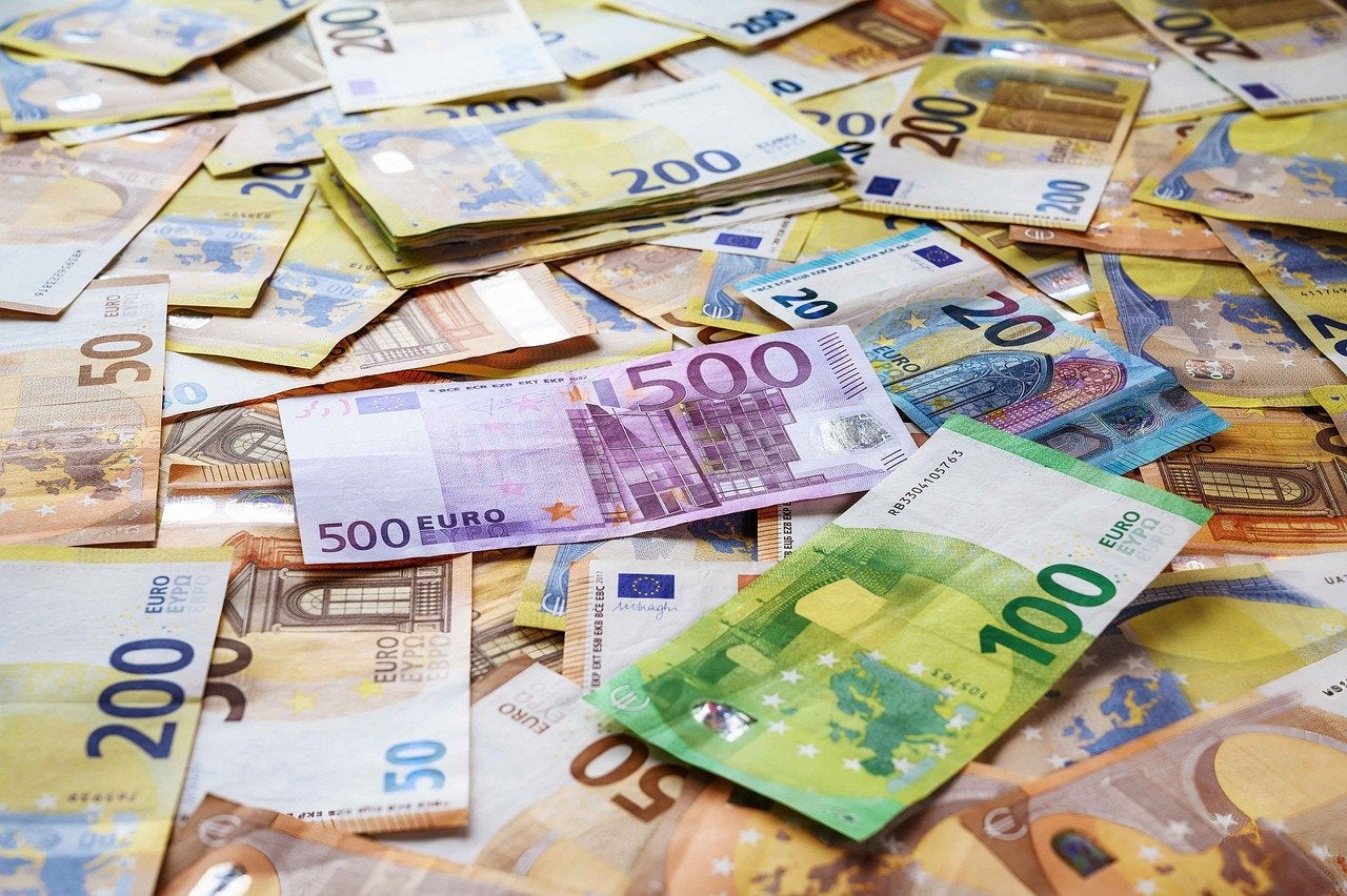 El Senat ofega econòmicament els Ajuntaments El Senat ofega econòmicament els Ajuntaments
