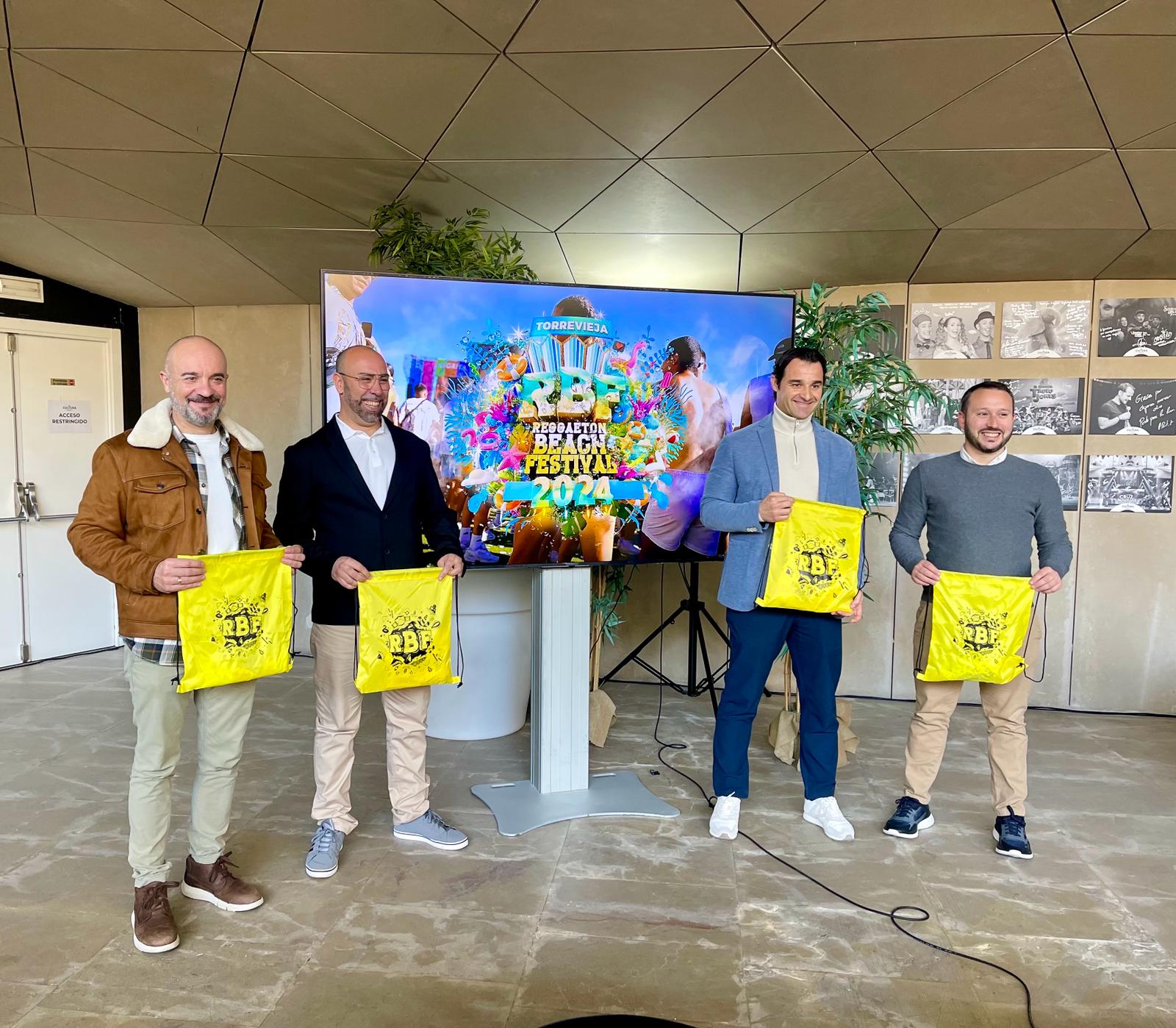 El Reggaeton Beach Festival confirma a Manuel Turizo como uno de los cabezas de cartel en Torrevieja El Reggaeton Beach Festival confirma a Manuel Turizo como uno de los cabezas de cartel en Torrevieja