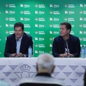 Ramón Alarcón, CEO del Betis, y Carlos Lazo, presidente del Betis Baloncesto.