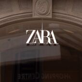 Imagen de recurso de la entrada de una tienda de Zara